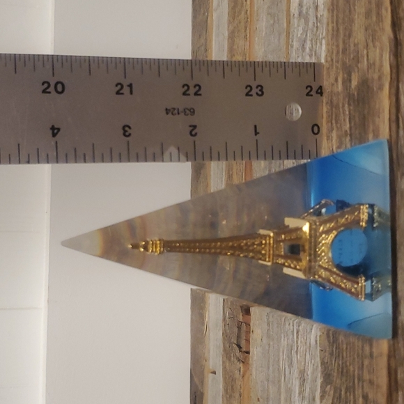 Eifel Tower paperweight - Picture 2 of 6